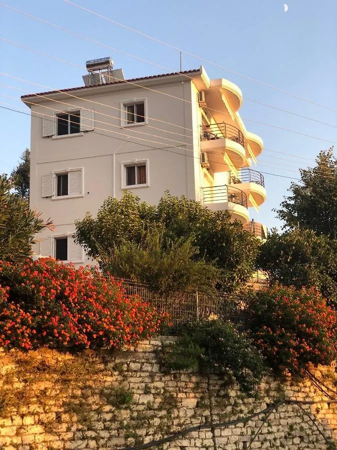 Apartments Vila Emiliano Borsh
